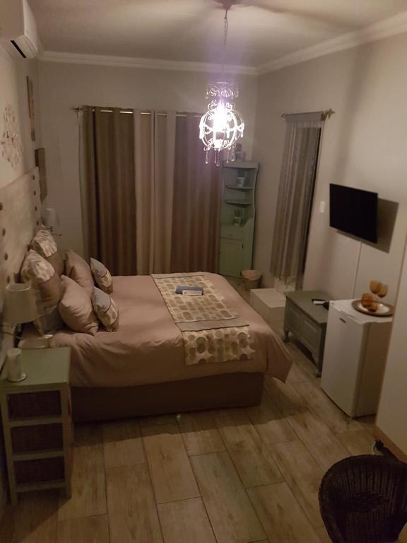 @Home Guest House Zeerust Luaran gambar